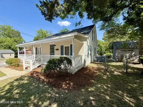 101 Cherry Street Williamston NC 27892