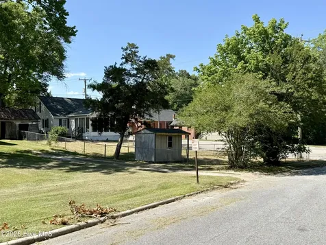 101 Cherry Street Williamston NC 27892