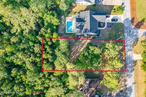808 Black Swan Road New Bern NC 28560