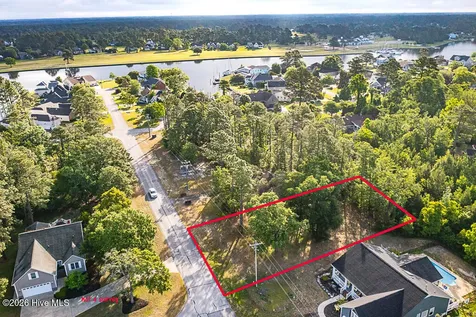 808 Black Swan Road New Bern NC 28560