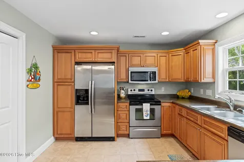 133 NE 3rd Street Oak Island NC 28465