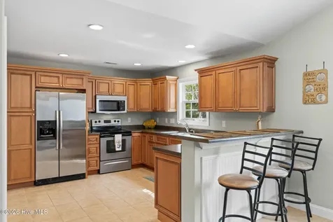 133 NE 3rd Street Oak Island NC 28465