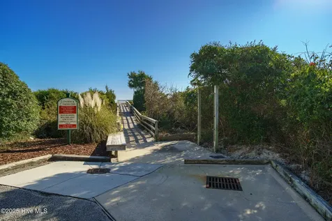 10300 Coast Guard Road Emerald Isle NC 28594