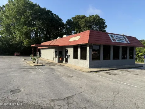 1115 John Small Avenue Washington NC 27889