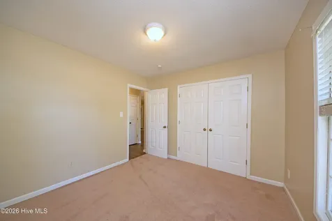 186 Raintree Circle Jacksonville NC 28540