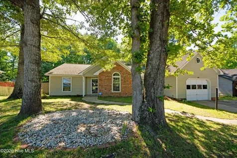 186 Raintree Circle Jacksonville NC 28540