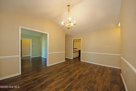 186 Raintree Circle Jacksonville NC 28540