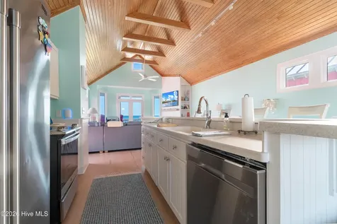 112 Sandpiper Court Atlantic Beach NC 28512
