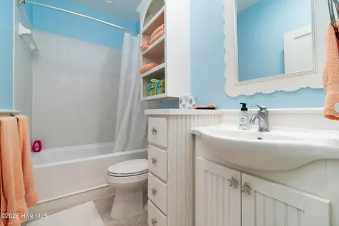 112 Sandpiper Court Atlantic Beach NC 28512