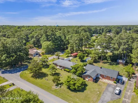 312 Rockledge Road New Bern NC 28562