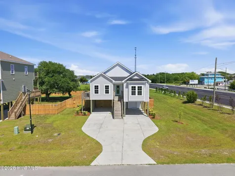 104 Flippers Cove Drive Cedar Point NC 28584