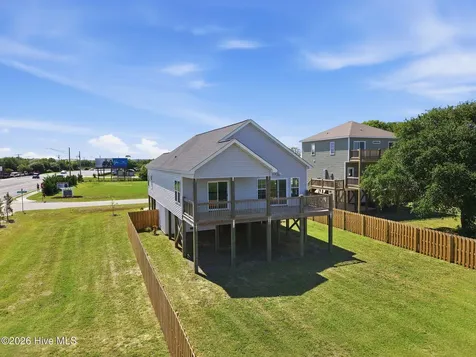 104 Flippers Cove Drive Cedar Point NC 28584