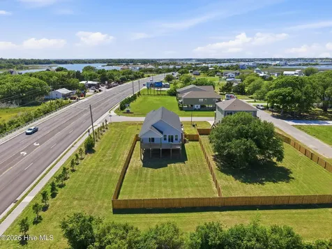 104 Flippers Cove Drive Cedar Point NC 28584