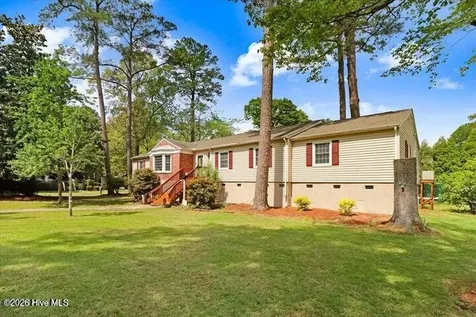 105 Harbor Drive Washington NC 27889