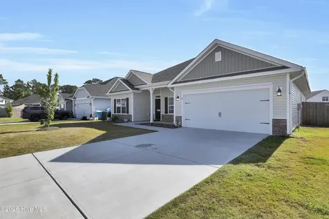805 Washington Square Richlands NC 28574