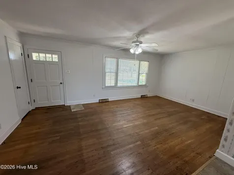 2042 Pinetops-crisp Road Pinetops NC 27864