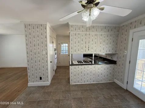 2042 Pinetops-crisp Road Pinetops NC 27864