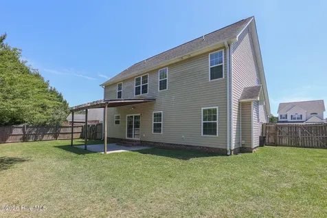 207 Willoughby Lane Jacksonville NC 28546