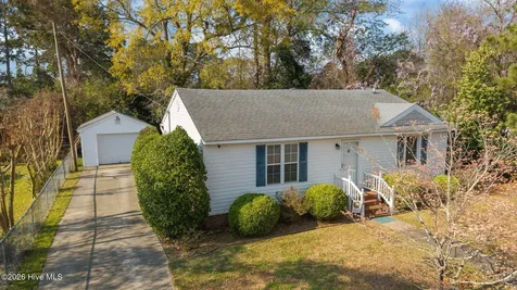 2910 Rose Street Greenville NC 27858