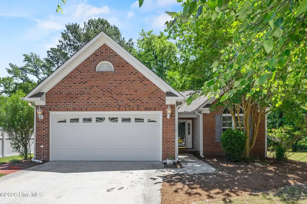 208 Waters Point Court Wilmington NC 28412