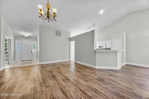 208 Waters Point Court Wilmington NC 28412