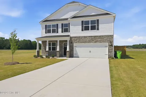 1051 Queensland Lane Ayden NC 28513