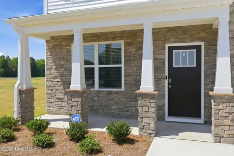 1051 Queensland Lane Ayden NC 28513