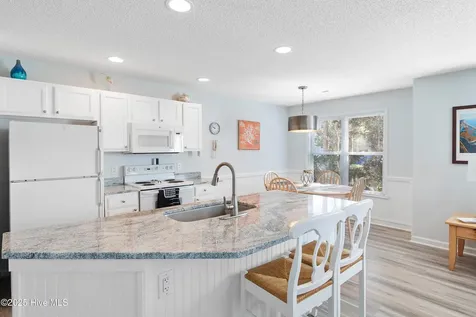 3350 Club Villas Drive Southport NC 28461