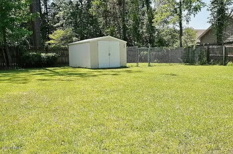 408 Hampshire Place Jacksonville NC 28546