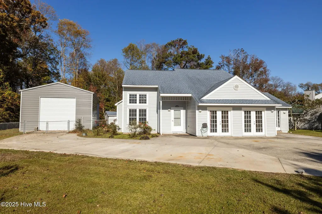 3018 Mandy Lane Morehead City NC 28557
