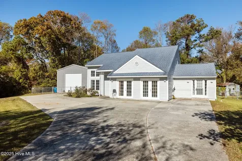 3018 Mandy Lane Morehead City NC 28557