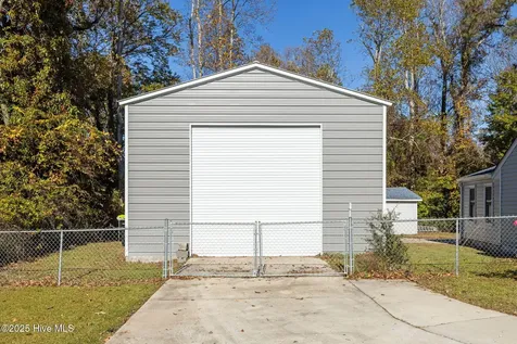 3018 Mandy Lane Morehead City NC 28557