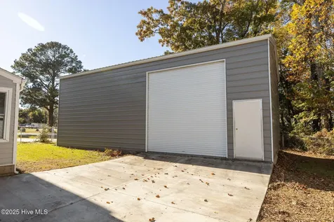 3018 Mandy Lane Morehead City NC 28557
