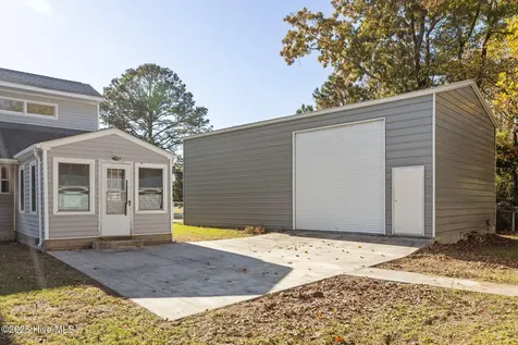 3018 Mandy Lane Morehead City NC 28557