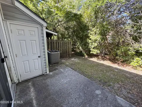 3200 Crystal Oaks Lane Morehead City NC 28557
