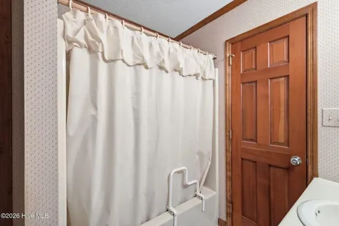 2604 One Iron Street Morehead City NC 28557