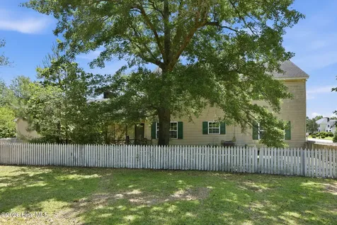 2604 One Iron Street Morehead City NC 28557