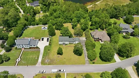 2604 One Iron Street Morehead City NC 28557