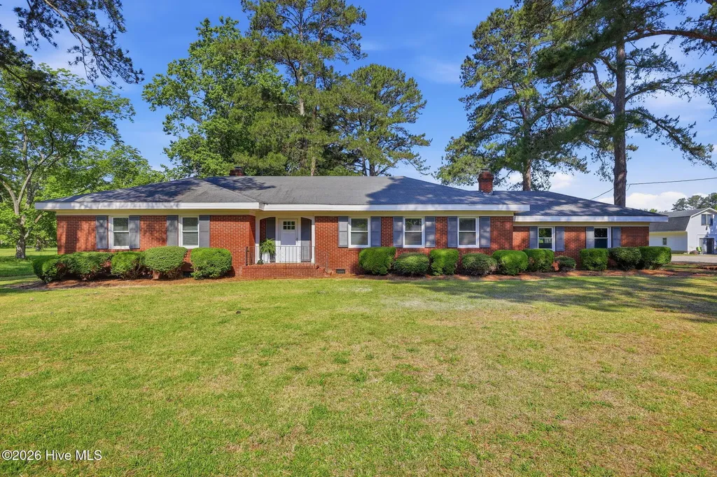 1416 Clarksville Drive Scotland Neck NC 27874