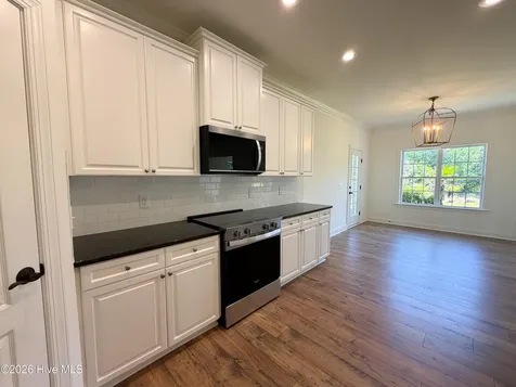 1186 Turnata Drive SE Bolivia NC 28422