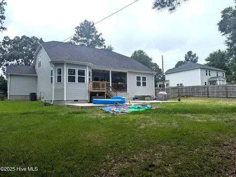 409 Mountain Run Road West End NC 27376