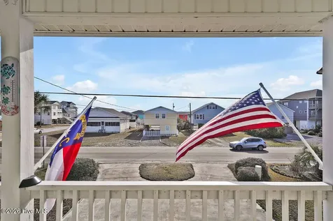 1517 N New River Drive Surf City NC 28445