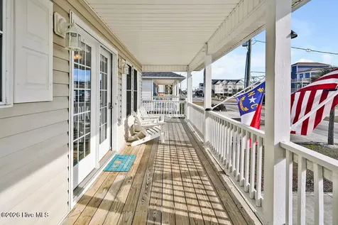 1517 N New River Drive Surf City NC 28445