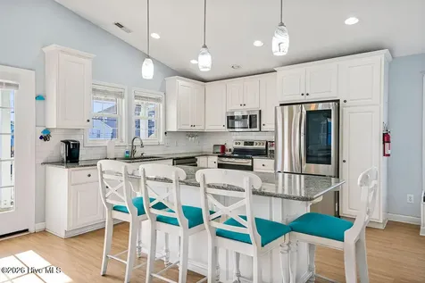 1517 N New River Drive Surf City NC 28445
