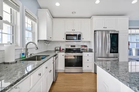 1517 N New River Drive Surf City NC 28445
