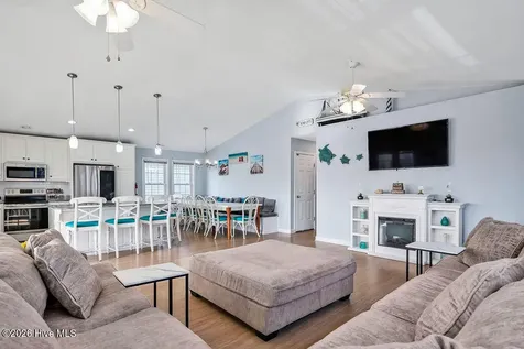 1517 N New River Drive Surf City NC 28445