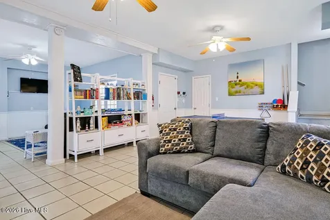 1517 N New River Drive Surf City NC 28445