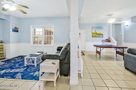 1517 N New River Drive Surf City NC 28445