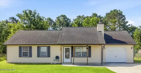 134 Parnell Road Hubert NC 28539