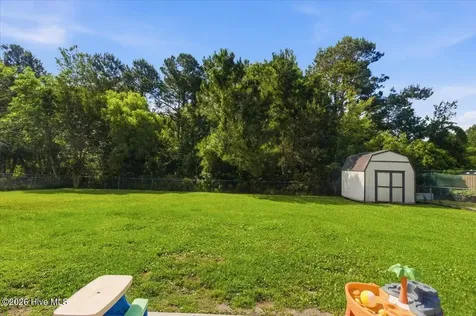 134 Parnell Road Hubert NC 28539